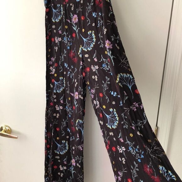 Sadie & Sage Wide Leg pants size S. NWOT Floral - Picture 3 of 6